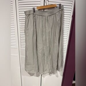 H&M Green A-Line Midi Skirt with Pleats